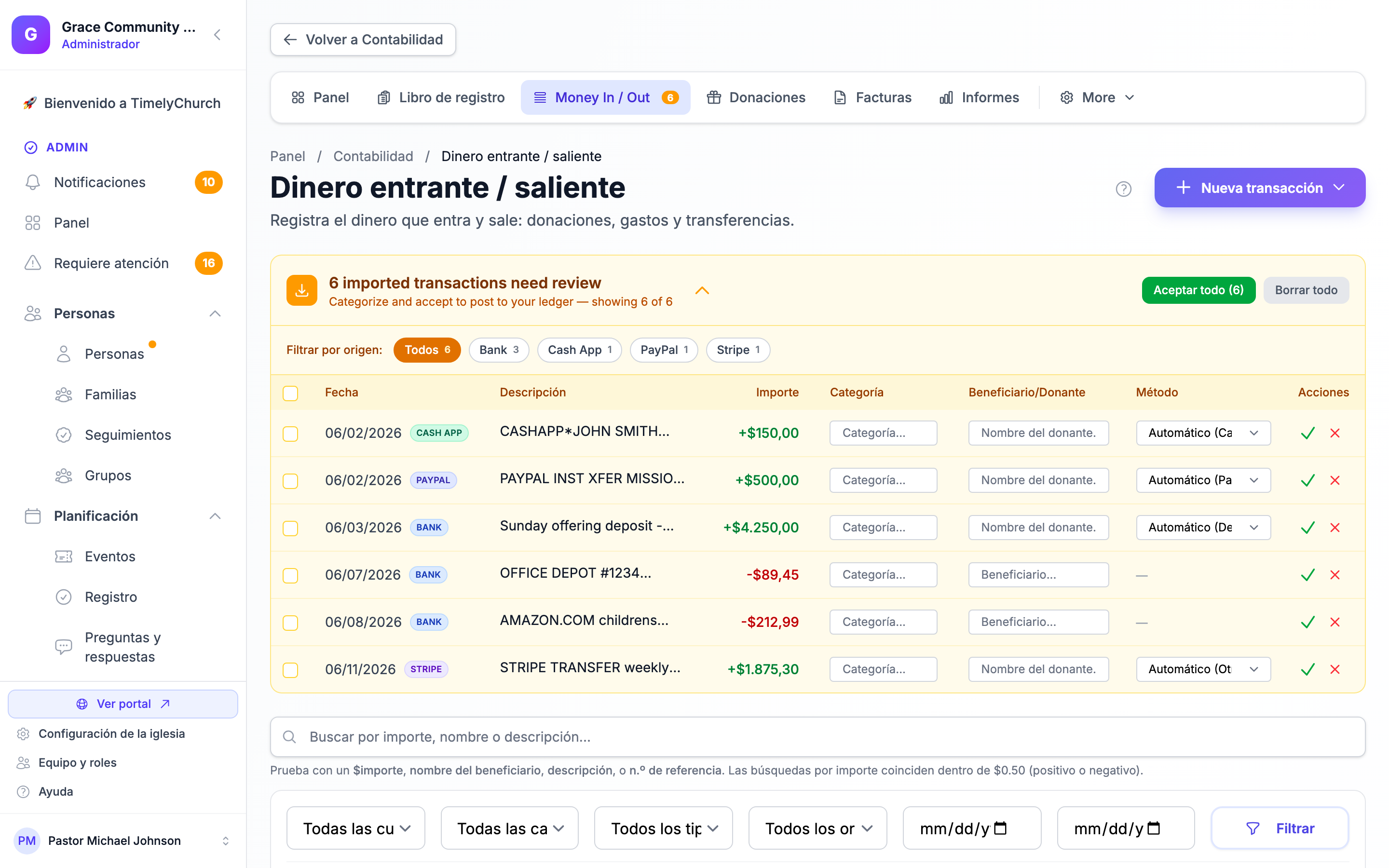 La página de Transacciones con la barra de pestañas de contabilidad en la parte superior (pestaña Transacciones activa) y el botón de acción dividida Nueva transacción en el encabezado de la página. Captura simple de la página; la iglesia de demostración tiene 28 transacciones sembradas, por lo que la lista está poblada.
