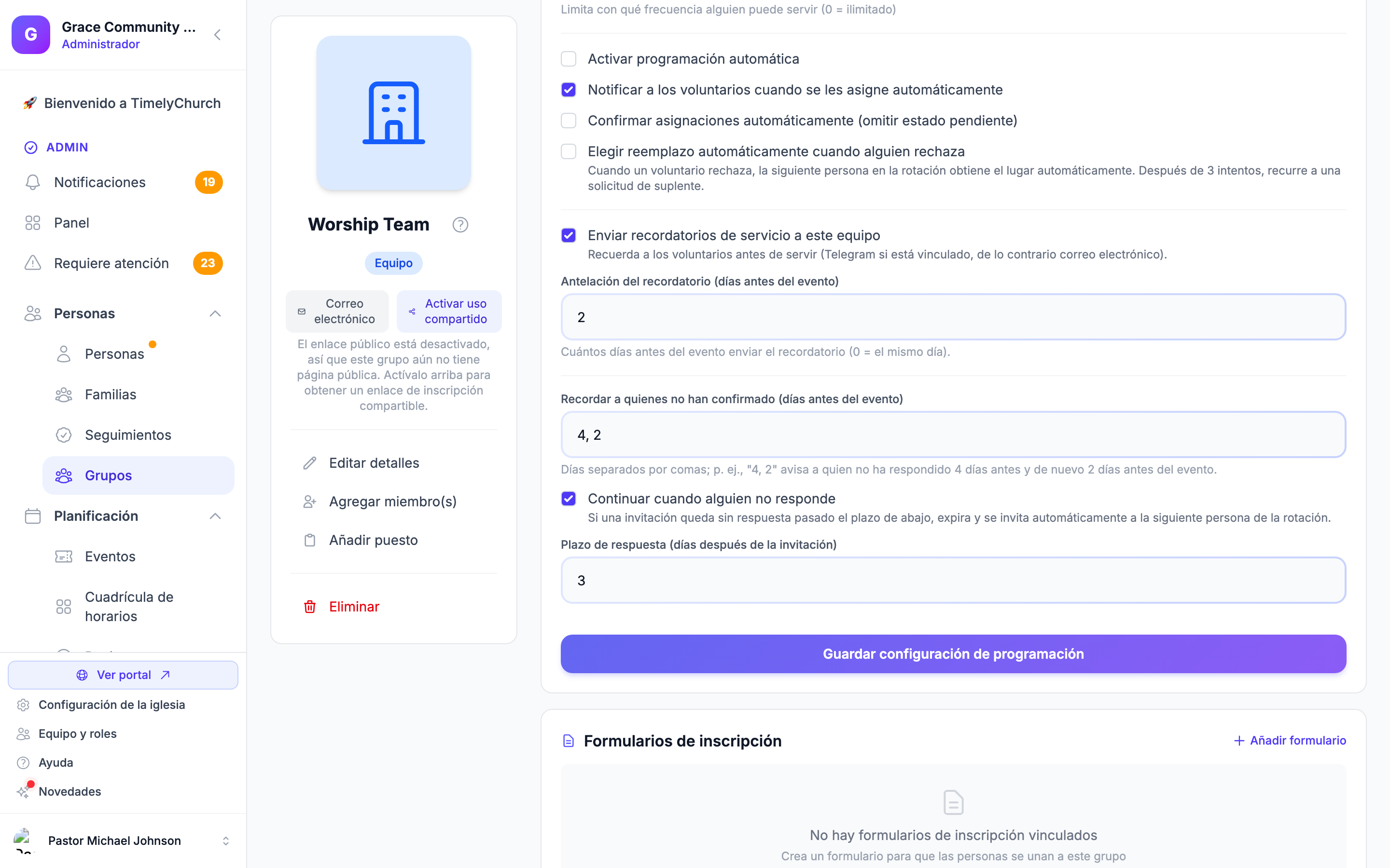 La configuración de Programación del equipo con los nuevos controles de respuesta: días de recordatorio para quienes no confirman (4, 2), el interruptor de continuar ante el silencio y el plazo de respuesta.