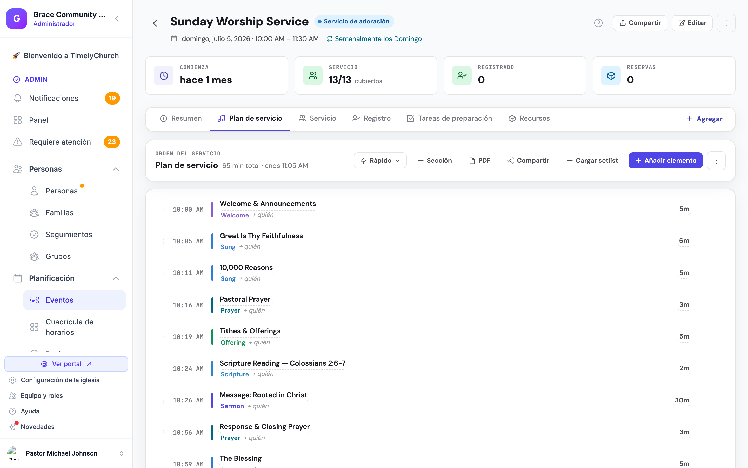 Un orden de servicio dominical en la pestaña Plan de servicio del evento: bienvenida, canciones, oración, ofrenda, lectura bíblica, sermón y cierre, cada uno con su hora de inicio y duración.