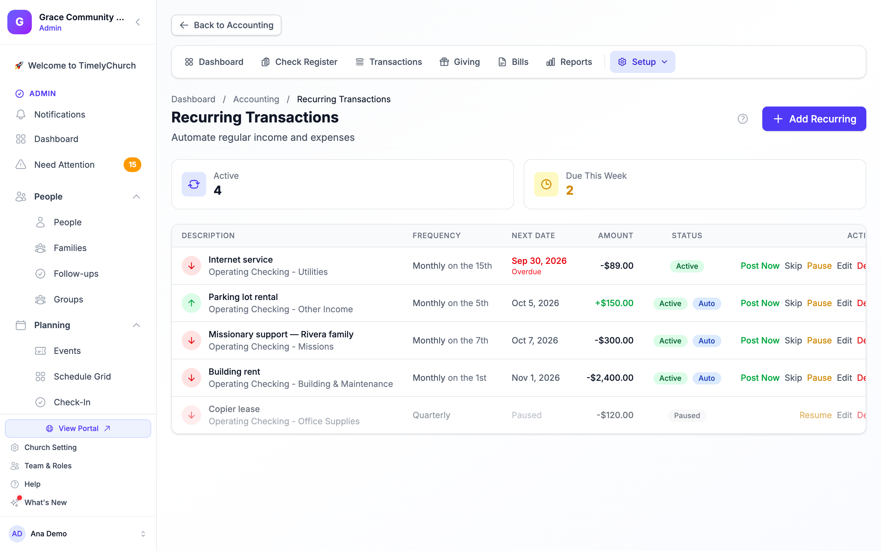 La página Transacciones recurrentes con las tarjetas Activo y Vencen esta semana y una lista de transacciones recurrentes con Descripción, Frecuencia, Próxima fecha, Importe, Estado con la insignia Automático y las acciones Registrar ahora, Omitir, Pausar, Editar y Eliminar